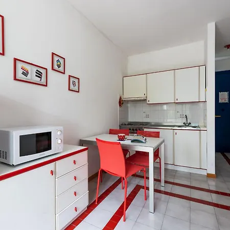 Cozy Flat With Balcony Near The Beach In Bibione Lejlighed *