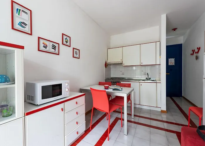 Cozy Flat With Balcony Near The Beach In Bibione Apartament *